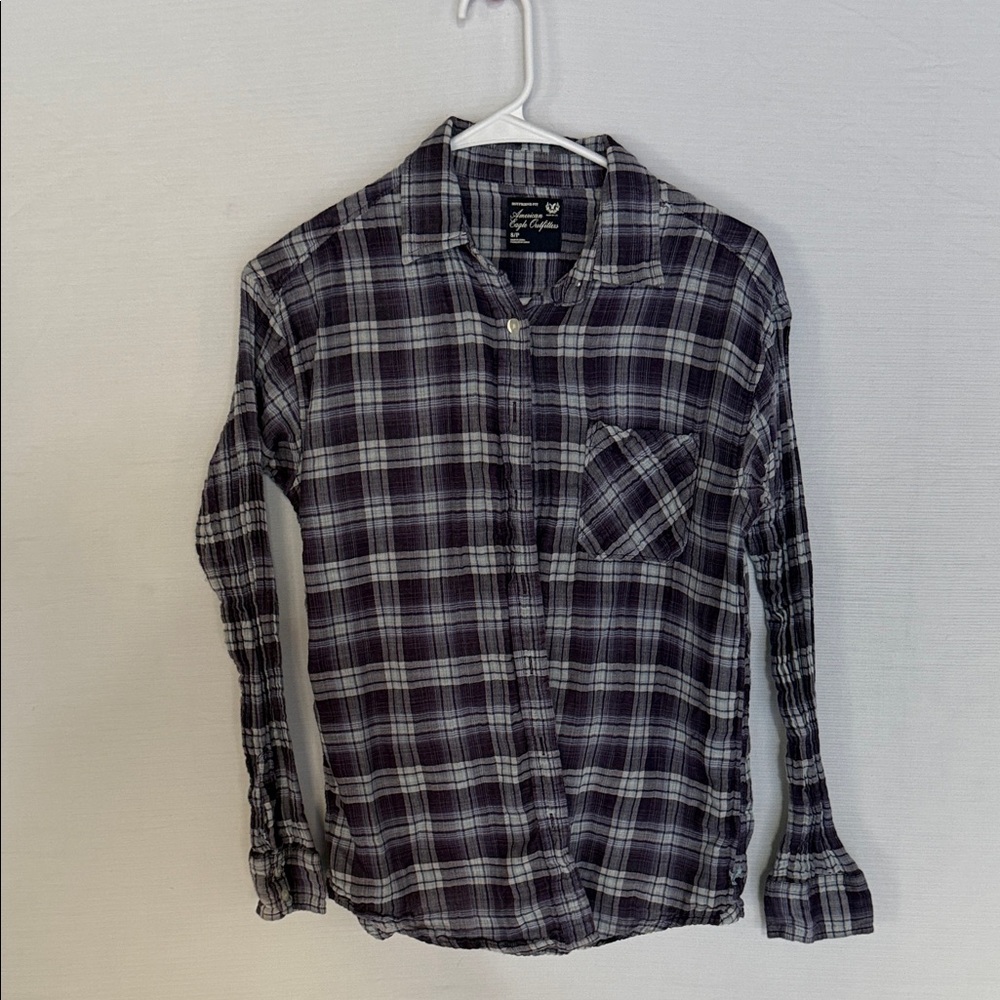 American Eagle Outfitters Dark Plaid Button-Down Shirt